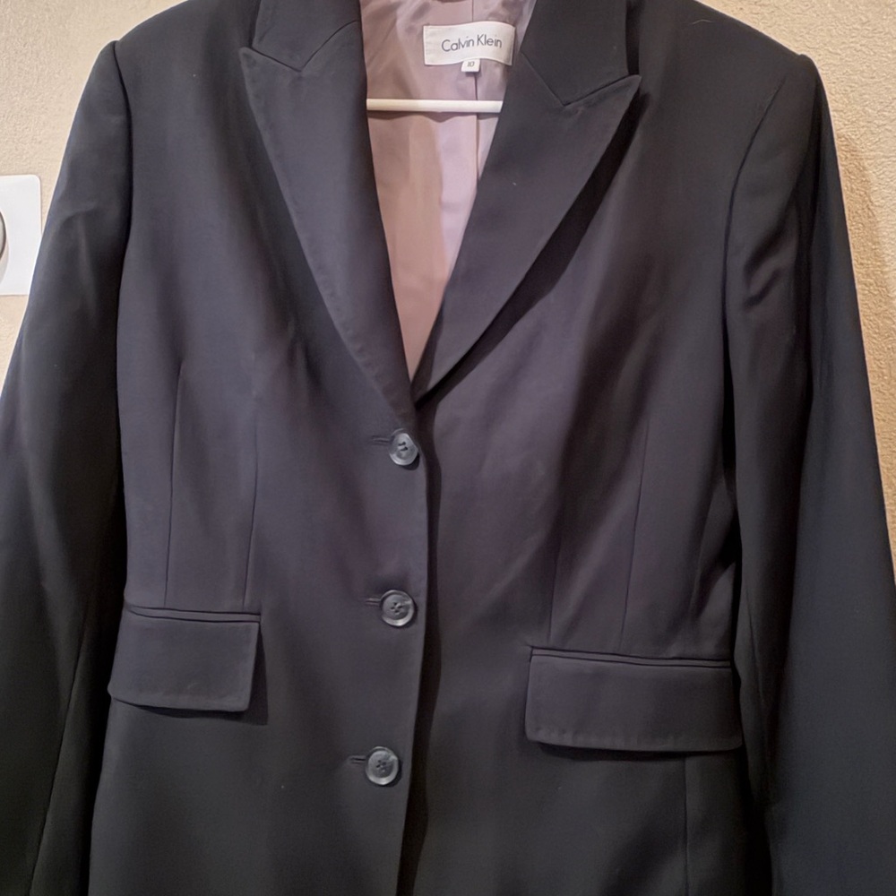 Calvin Klein Women's Elegant Black 2 piece suit